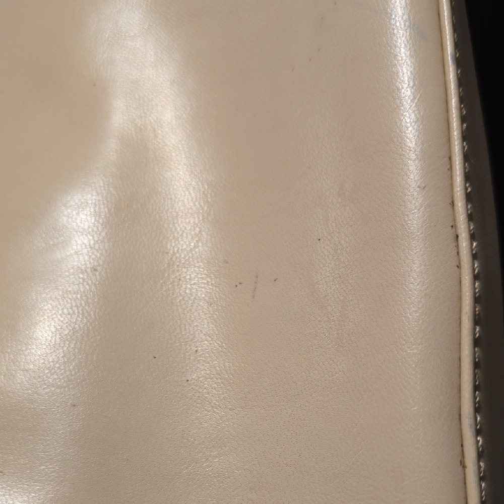 Liz Claiborne‎ Cream Shoulder Bag | Y2K Minimalist Faux Leather Purse - Picture 8 of 8